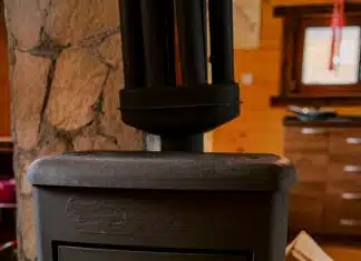 Faire appel à un installateur de poêle à bois à Lille pour garantir confort et sécurité